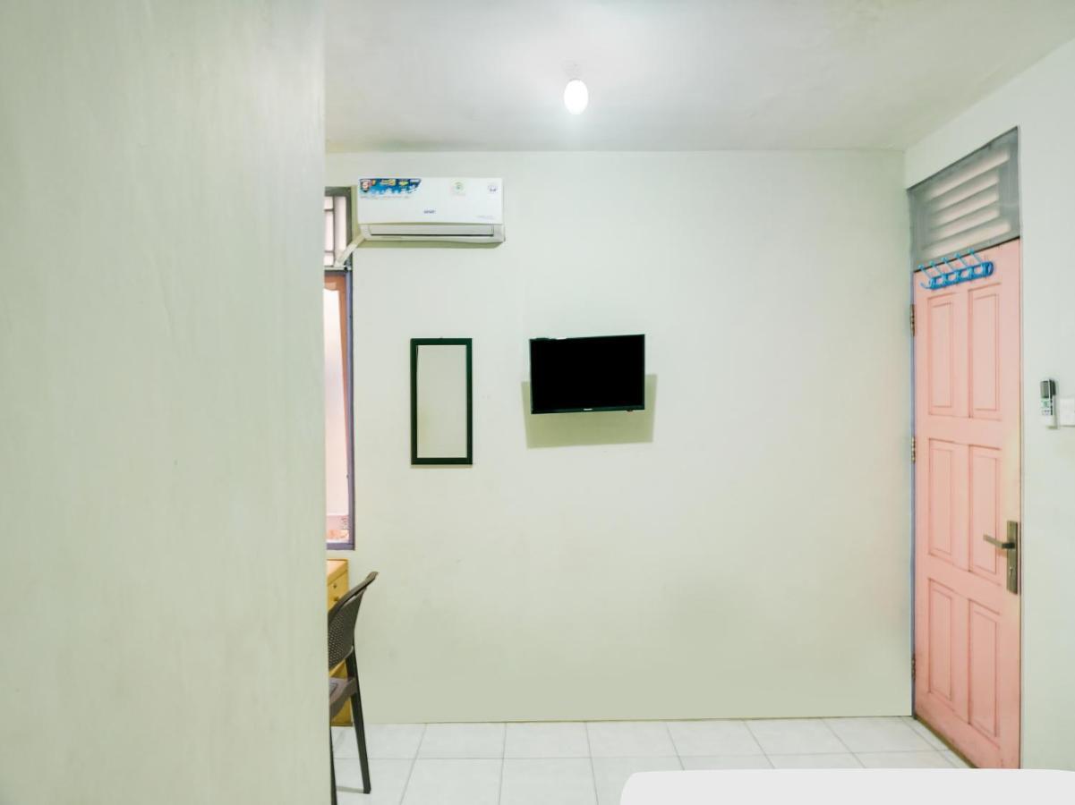 Vaccinated Staff - OYO 2872 Garuda Guest House Banjarmasin  Exterior foto